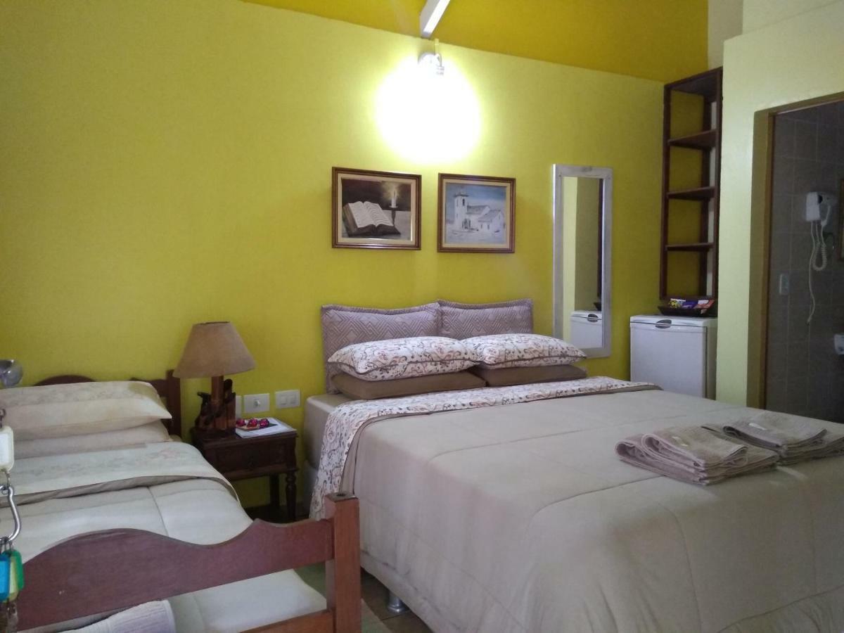 Enseada Conchas Inn